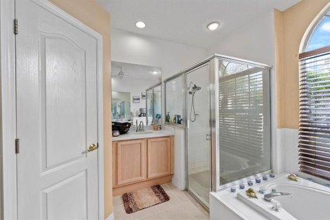 Casa en venta en Holiday, Florida, 5 dormitorios, 232.26 m2 № 1843440 - foto 15