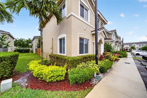 Touwnhouse à vendre à Homestead, Floride: 4 chambres, 127.65 m2 № 2065067 - photo 12