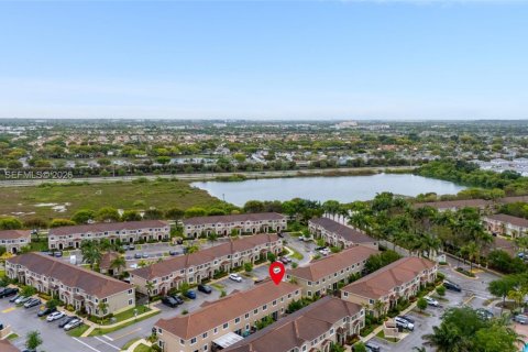 Touwnhouse à vendre à Homestead, Floride: 4 chambres, 127.65 m2 № 2065067 - photo 6
