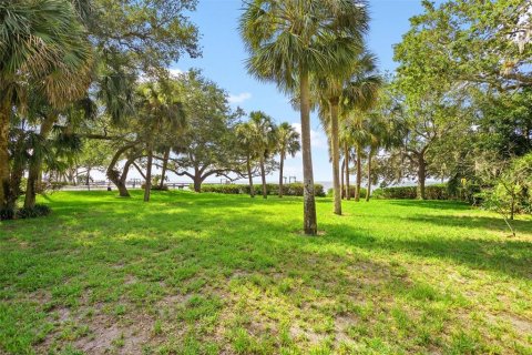 Casa en venta en Saint Petersburg, Florida, 5 dormitorios, 482.35 m2 № 1919063 - foto 29