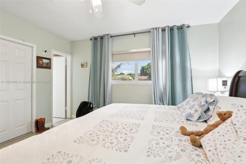 Casa en venta en North Miami Beach, Florida, 3 dormitorios, 147.34 m2 № 1880039 - foto 20