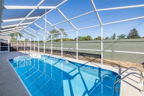 Villa ou maison à vendre à New Port Richey, Floride: 3 chambres, 141.95 m2 № 2419040 - photo 2
