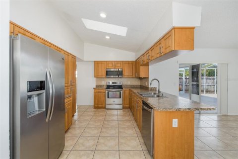 Villa ou maison à vendre à New Port Richey, Floride: 3 chambres, 141.95 m2 № 2419040 - photo 13