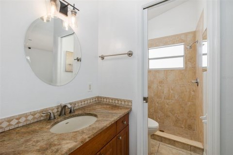 Villa ou maison à vendre à New Port Richey, Floride: 3 chambres, 141.95 m2 № 2419040 - photo 25