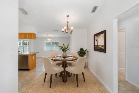 Villa ou maison à vendre à New Port Richey, Floride: 3 chambres, 141.95 m2 № 2419040 - photo 19
