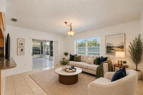 Villa ou maison à vendre à New Port Richey, Floride: 3 chambres, 141.95 m2 № 2419040 - photo 16