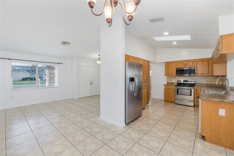 Villa ou maison à vendre à New Port Richey, Floride: 3 chambres, 141.95 m2 № 2419040 - photo 15