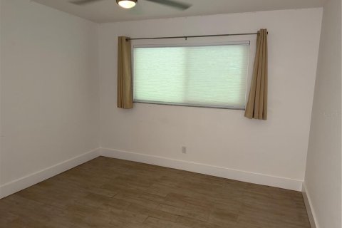 Condo in Sarasota, Florida, 2 bedrooms № 2201297 - photo 20