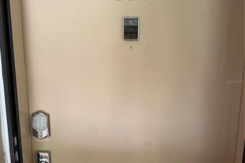 Condo in Sarasota, Florida, 2 bedrooms № 2201297 - photo 4