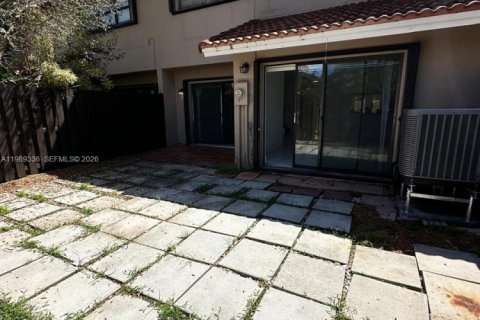 Touwnhouse à louer à Miami, Floride: 3 chambres, 175.59 m2 № 2051498 - photo 21