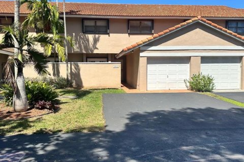 Touwnhouse à Miami, Floride 3 chambres, 175.59 m2 № 2051498