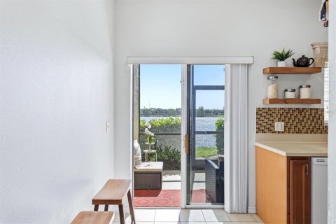 Adosado en venta en Bradenton, Florida, 2 dormitorios, 132.76 m2 № 2103132 - foto 10