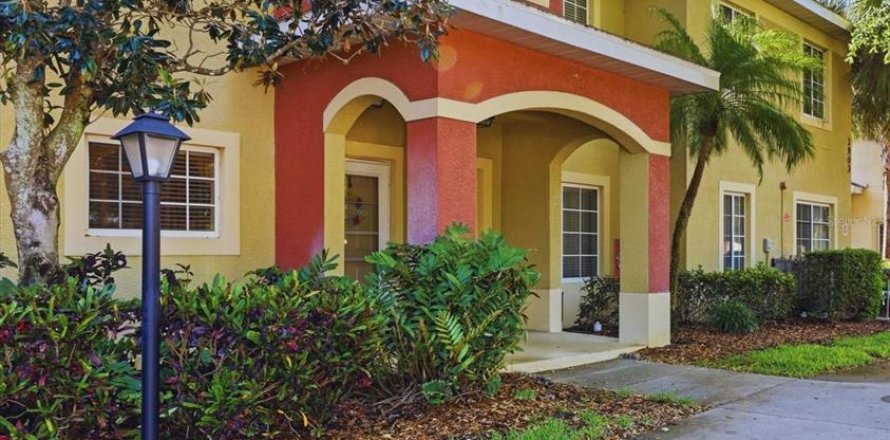 Adosado en Bradenton, Florida 2 dormitorios, 132.76 m2 № 2103132