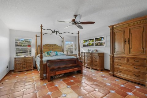 Villa ou maison à vendre à Holmes Beach, Floride: 4 chambres, 229.65 m2 № 1089923 - photo 18