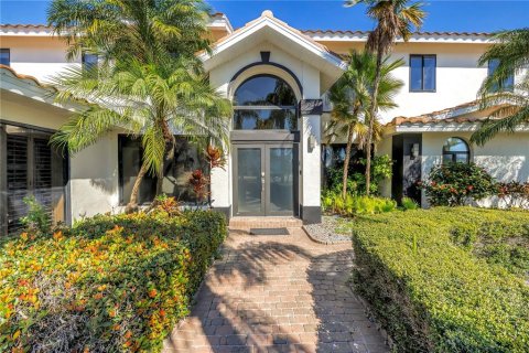 Villa ou maison à vendre à Madeira Beach, Floride: 4 chambres, 335.75 m2 № 2222450 - photo 2