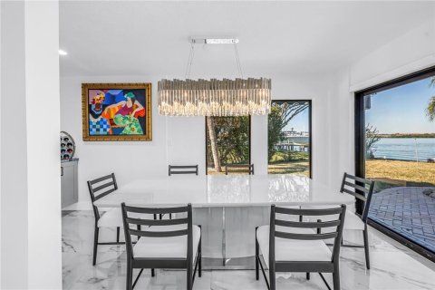 Villa ou maison à vendre à Madeira Beach, Floride: 4 chambres, 335.75 m2 № 2222450 - photo 28
