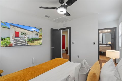 Снять в аренду виллу или дом в Норт-Майами, Флорида 3 спальни, 147.71м2, № 1987950 - фото 24