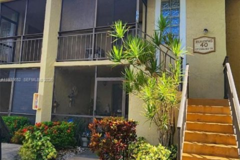 Condominio en Weston, Florida, 2 dormitorios  № 2031504