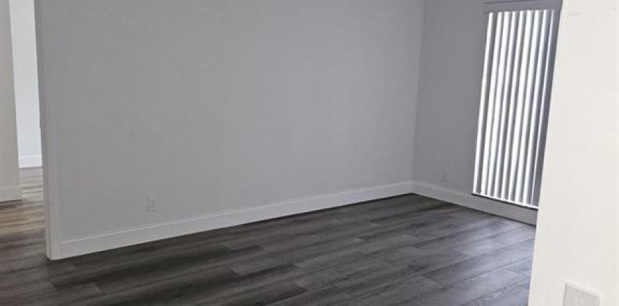 Condo à Tamarac, Floride, 2 chambres № 2182672