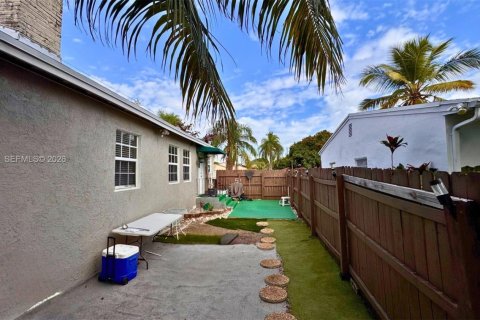 Casa en venta en Hollywood, Florida, 3 dormitorios, 114.73 m2 № 2027641 - foto 14