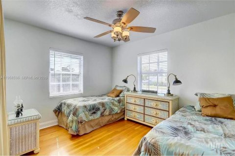 Casa en venta en Hollywood, Florida, 3 dormitorios, 114.73 m2 № 2027641 - foto 9