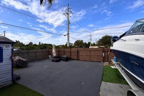 Casa en venta en Hollywood, Florida, 3 dormitorios, 114.73 m2 № 2027641 - foto 13
