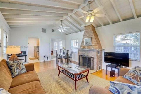 Casa en venta en Hollywood, Florida, 3 dormitorios, 114.73 m2 № 2027641 - foto 3