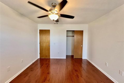 House in Saint Petersburg, Florida 2 bedrooms, 88.26 sq.m. № 2393950 - photo 20