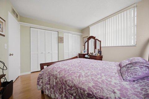 Condominio en venta en Margate, Florida, 2 dormitorios, 89 m2 № 2168226 - foto 12