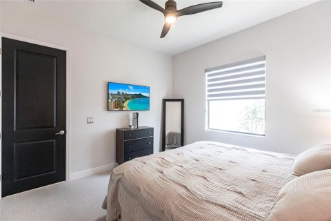 House in Bradenton, Florida 3 bedrooms, 283.82 sq.m. № 1684518 - photo 28