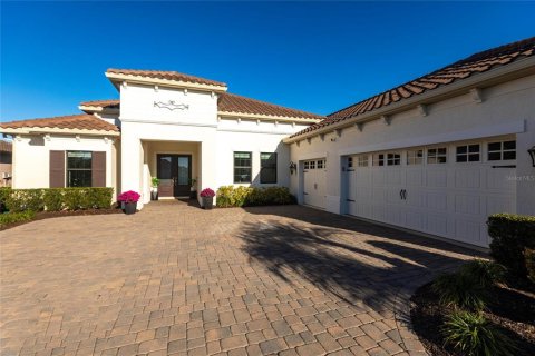 House in Bradenton, Florida 3 bedrooms, 283.82 sq.m. № 1684518 - photo 2