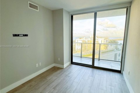 Copropriété à vendre à Miami, Floride: 3 chambres, 103.12 m2 № 1998762 - photo 12