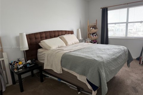 Copropriété à louer à Sunny Isles Beach, Floride: 1 chambre, 64.57 m2 № 1987338 - photo 4