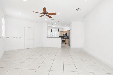 Villa ou maison à louer à Miami, Floride: 4 chambres, 269.6 m2 № 2091262 - photo 17