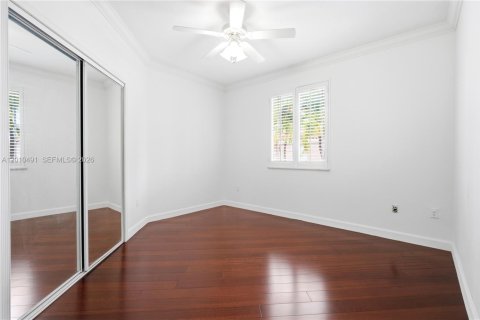 Villa ou maison à louer à Miami, Floride: 4 chambres, 269.6 m2 № 2091262 - photo 8