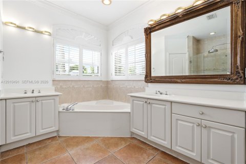 Villa ou maison à louer à Miami, Floride: 4 chambres, 269.6 m2 № 2091262 - photo 9