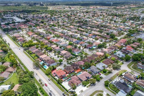 Villa ou maison à louer à Miami, Floride: 4 chambres, 269.6 m2 № 2091262 - photo 27