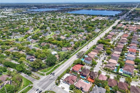 Villa ou maison à louer à Miami, Floride: 4 chambres, 269.6 m2 № 2091262 - photo 28