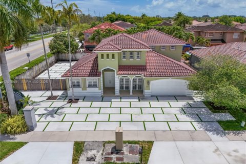 Villa ou maison à louer à Miami, Floride: 4 chambres, 269.6 m2 № 2091262 - photo 23