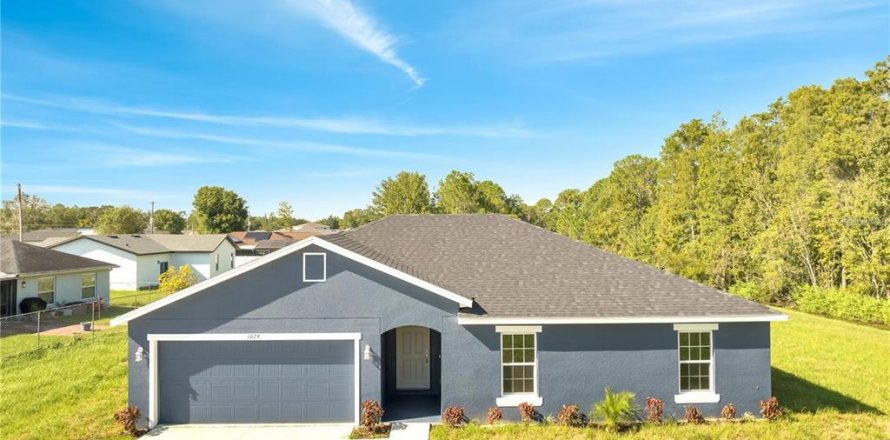 House in Kissimmee, Florida 4 bedrooms, 152.36 sq.m. № 1916641
