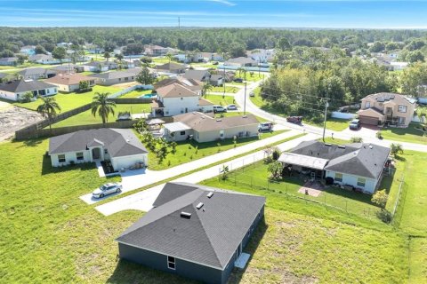 House in Kissimmee, Florida 4 bedrooms, 152.36 sq.m. № 1916641 - photo 17