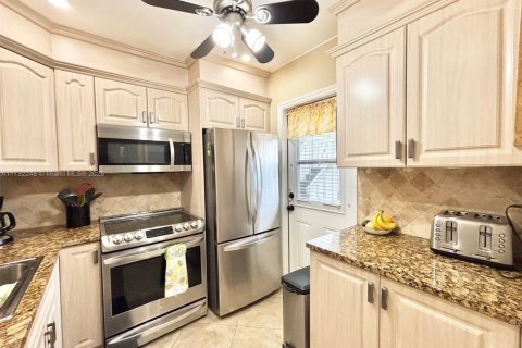 Copropriété à vendre à Lauderdale Lakes, Floride: 2 chambres, 87.7 m2 № 1703369 - photo 14