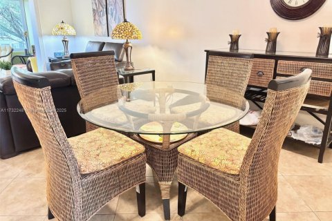 Copropriété à vendre à Lauderdale Lakes, Floride: 2 chambres, 87.7 m2 № 1703369 - photo 18