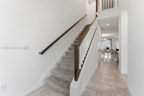 Adosado en venta en Kissimmee, Florida, 4 dormitorios, 194.17 m2 № 2172106 - foto 21