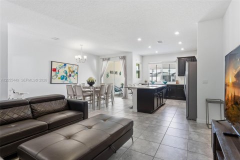 Adosado en venta en Kissimmee, Florida, 4 dormitorios, 194.17 m2 № 2172106 - foto 22