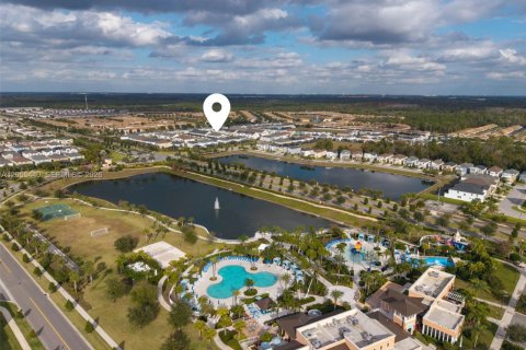 Adosado en venta en Kissimmee, Florida, 4 dormitorios, 194.17 m2 № 2172106 - foto 18