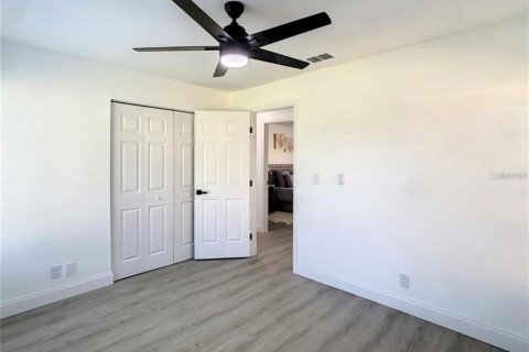 Villa ou maison à louer à Kissimmee, Floride: 3 chambres, 113.15 m2 № 2107512 - photo 8