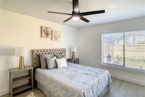 Villa ou maison à louer à Kissimmee, Floride: 3 chambres, 113.15 m2 № 2107512 - photo 11