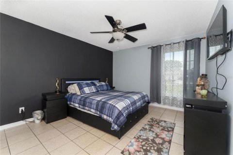Casa en venta en Kissimmee, Florida, 4 dormitorios, 248.61 m2 № 2347925 - foto 19