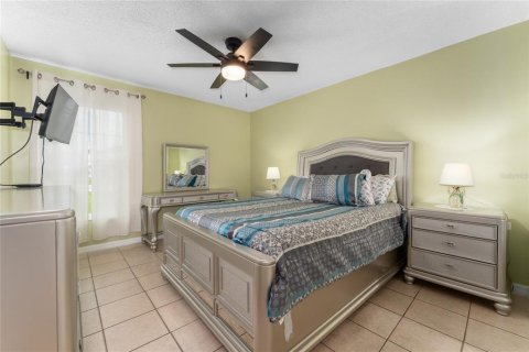 Casa en venta en Kissimmee, Florida, 4 dormitorios, 248.61 m2 № 2347925 - foto 21